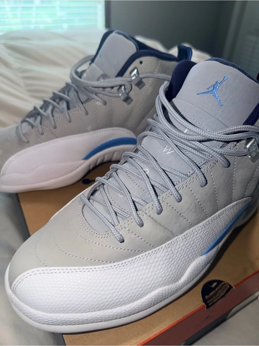 Air Jordan 12 Retro Wolf Grey University Blue White Men’s Size 8.5